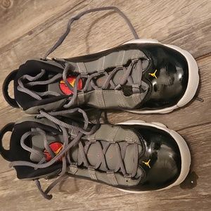 Jordan basketball shoes